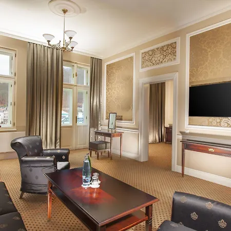 호텔 Luxury Olympic Palace 카를로비바리