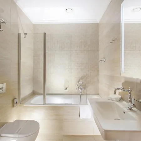 호텔 Luxury Olympic Palace 5*