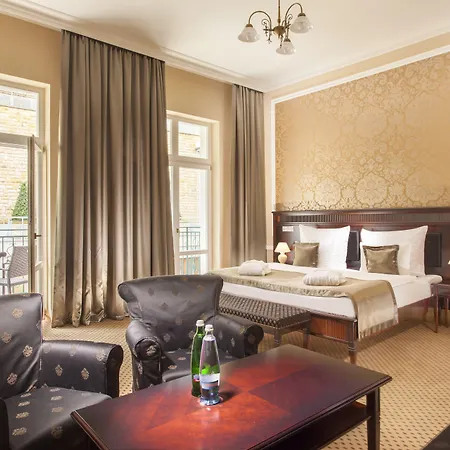 Luxury Olympic Palace Otel 5*