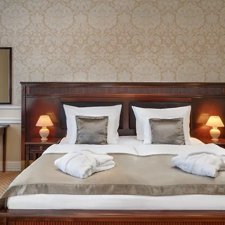 Luxury Olympic Palace 5*