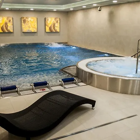 Luxury Olympic Palace 호텔 카를로비바리