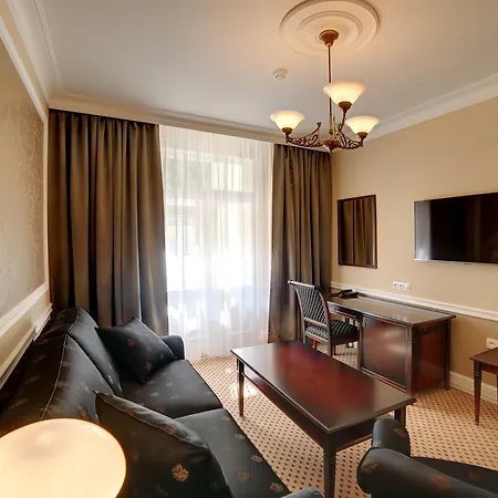 Luxury Olympic Palace מלון קרלובי וארי