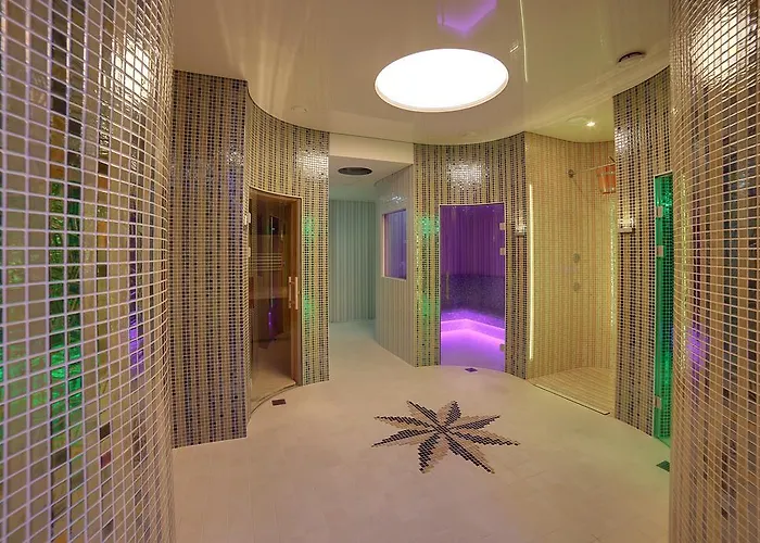 Hotell Luxury Olympic Palace 5*